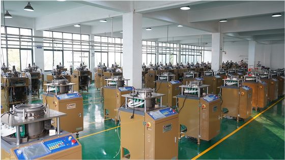 16 Color Jacquard Circular Knitting Machine per la produzione ad alta velocità di sciarpe e cappucci