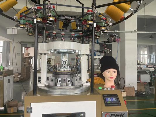 Macchina di maglieria circolare Opek computerizzata e prestazioni per la produzione di cappelli a costole