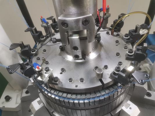 2024 Lavori di tessitura di modelli per cappelli automatici a costole circolari Materiali per macchine da maglieria