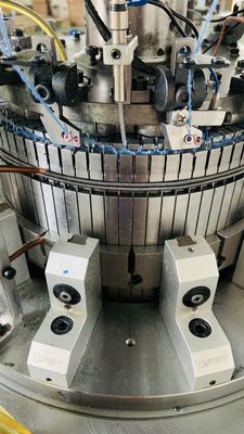 Upgrade Your Production with Automatic 0.75 W Circular Rib Hats Knitting Machine (Motore automatico per la maglieria con cappelli circolari)