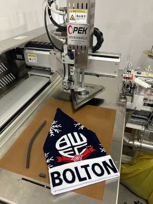 Alta velocità 9 pollici larghezza a maglia 7 GG Overlock macchina da cucire per cappello a maglia invernale a maglia