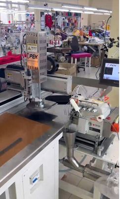 Alta efficacia Opek-300HS Automatic Knitted Hat Overlock Sewing Machine per prodotti da cucire