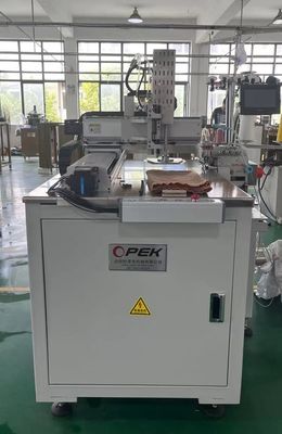 OPEK-300HS Cappelli automatici macchina da cucire Operazione computerizzata Configurazione a letto piatto
