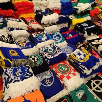 Macchine per indossare cappelli senza cuciture per tubi a maglia circolare completamente automatiche