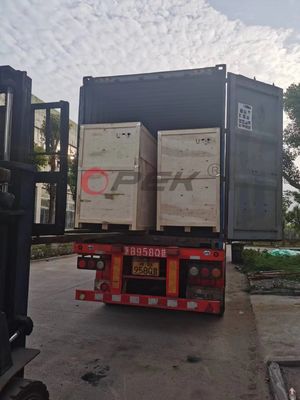 Macchina per maglieria piatta computerizzata a colletto multi-gauge per vari prodotti