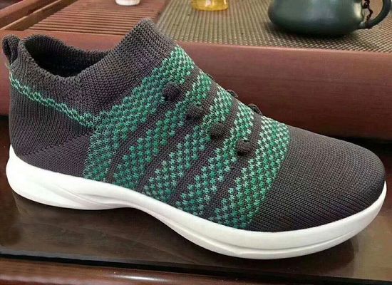 Rivoluzionate la maglieria dei cappelli e delle sciarpe con la macchina da maglia computerizzata a 3 sistemi