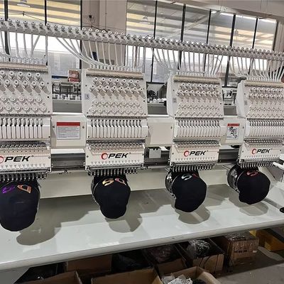 2800*1200mm Dimensione del tavolo da lavoro Macchina per ricamo di cappelli computerizzata a più aghi industriale