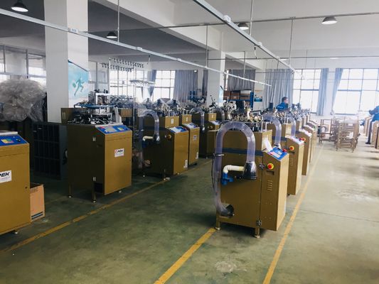 60-120RPM/Min Velocità di Maglieria Sciarpa Computer Flat Knitting Machine 325KG OPEK Alta Velocità