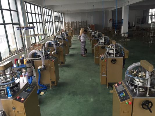 Servo motor Winter Hat and Scarf Knitting Machine con certificato CE ISO9001