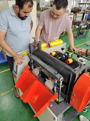 Macchine professionali per la produzione automatica di frangia di cashmere