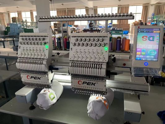 Alta capacità di produzione Opek macchina di ricamo automatico con aghi 9/12/15 e precisione