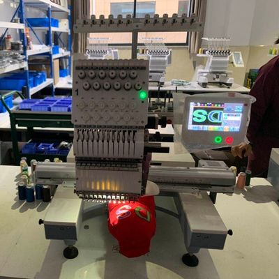 Macchina di ricamo per computer multifunzione a alimentazione universale 110V-220V