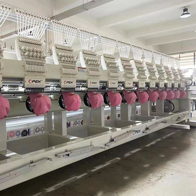 Macchina di ricamo computerizzata ad alta velocità a più teste con intervallo di 400 mm tra le teste