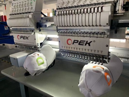 Velocità Piccola macchina da ricamo con dispositivo a seghe/corde/perline Velocità massima 1200 RPM