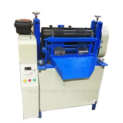 Macchine a maglia automatiche per la produzione di tessuti a maglia